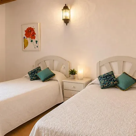Casa Isabel Feriehus *